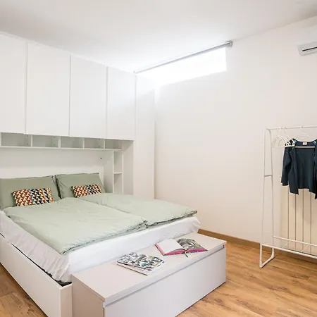 Guesthost - Bright And New 1br With Ac Lägenhet Como